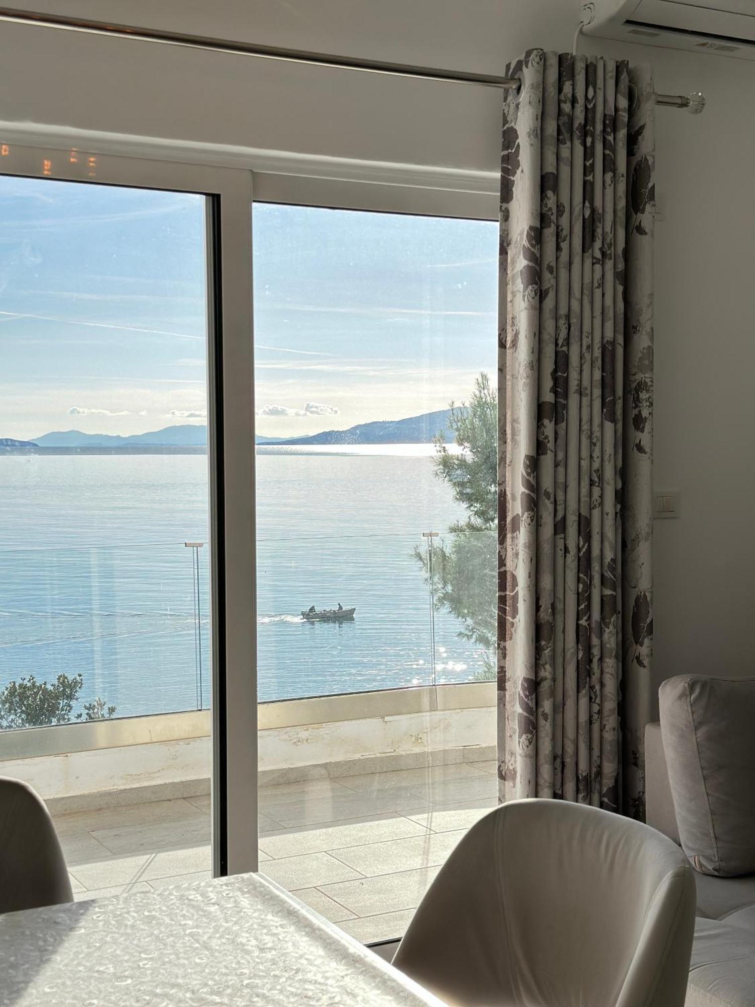 The Hill Sea View Apartment Sarandë Exteriér fotografie